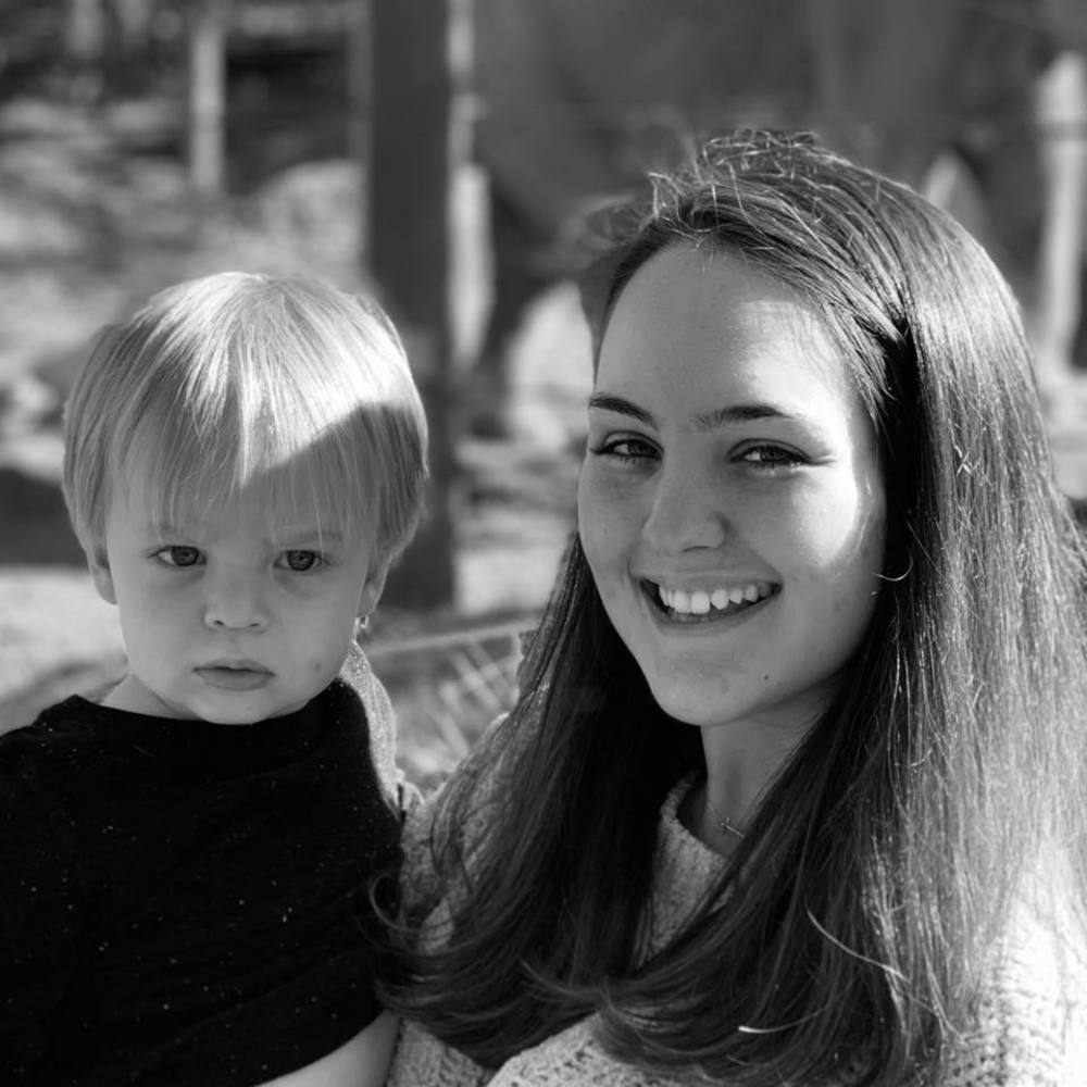 Meet your Posher, Aine